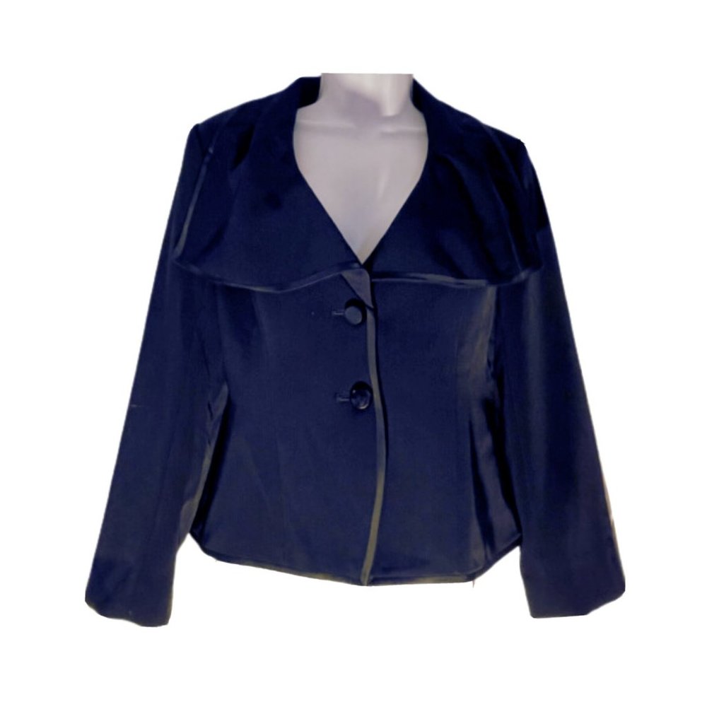 Vintage  Woman's Black Shawl Lapel Blazer/Jacket Two Button Size 2